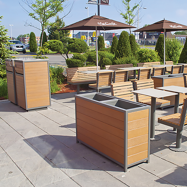 Exterior Restaurant Installation - Custom Dining Furniture Exterior Restaurant Installation - Custom Dining Furniture