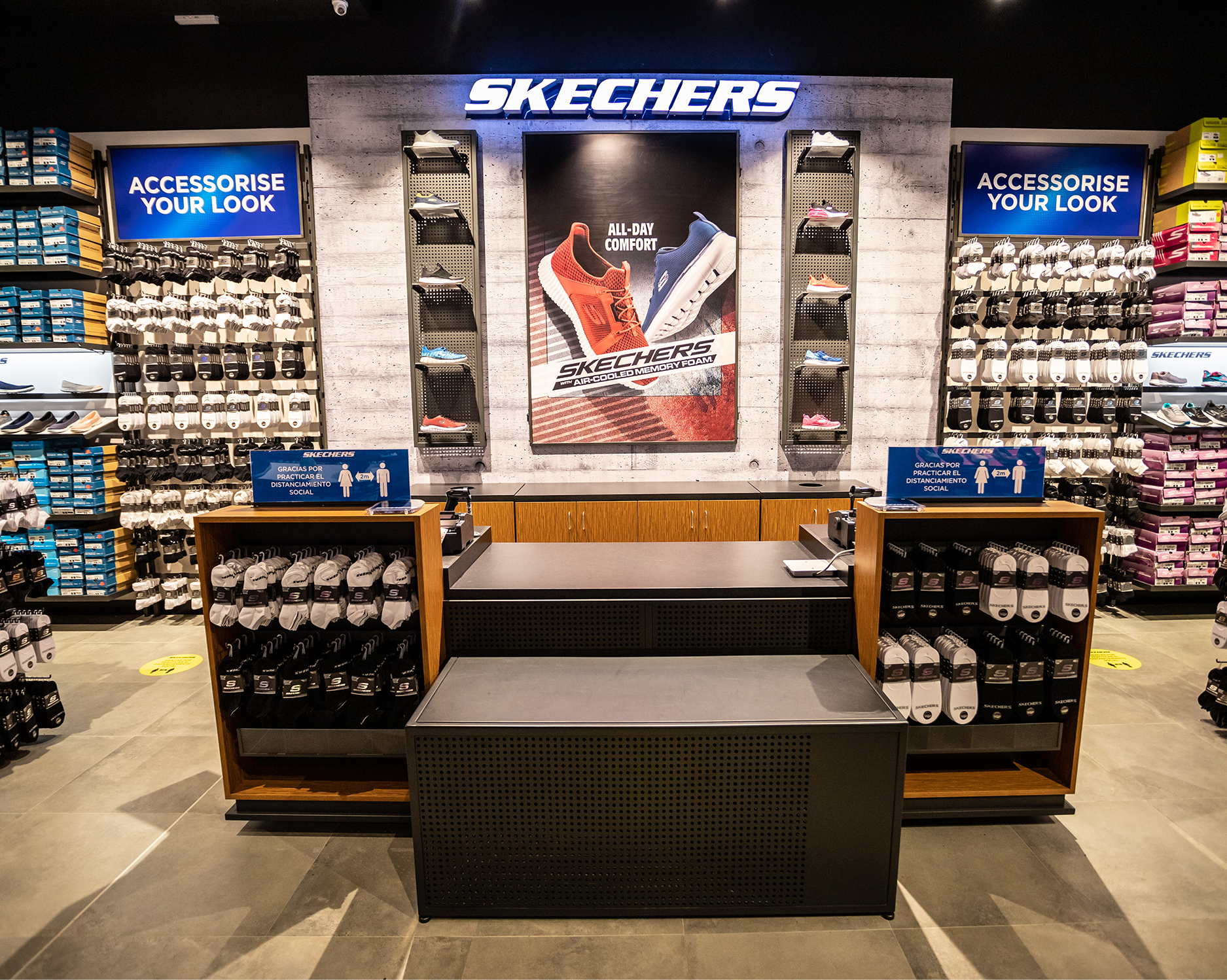 Custom Retail Furniture Skechers Store Design - Shoe Store Cashwrap