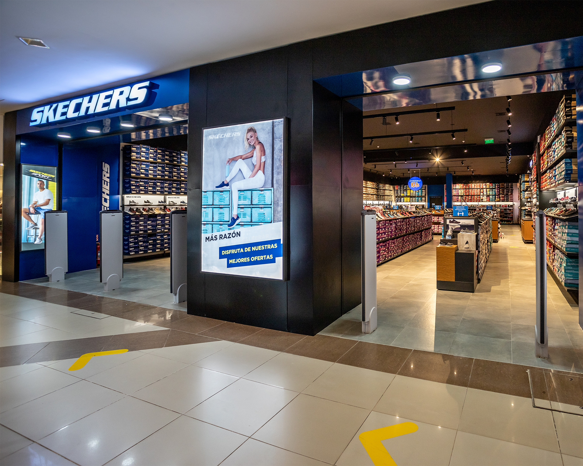 Skechers Store Design - Store Display