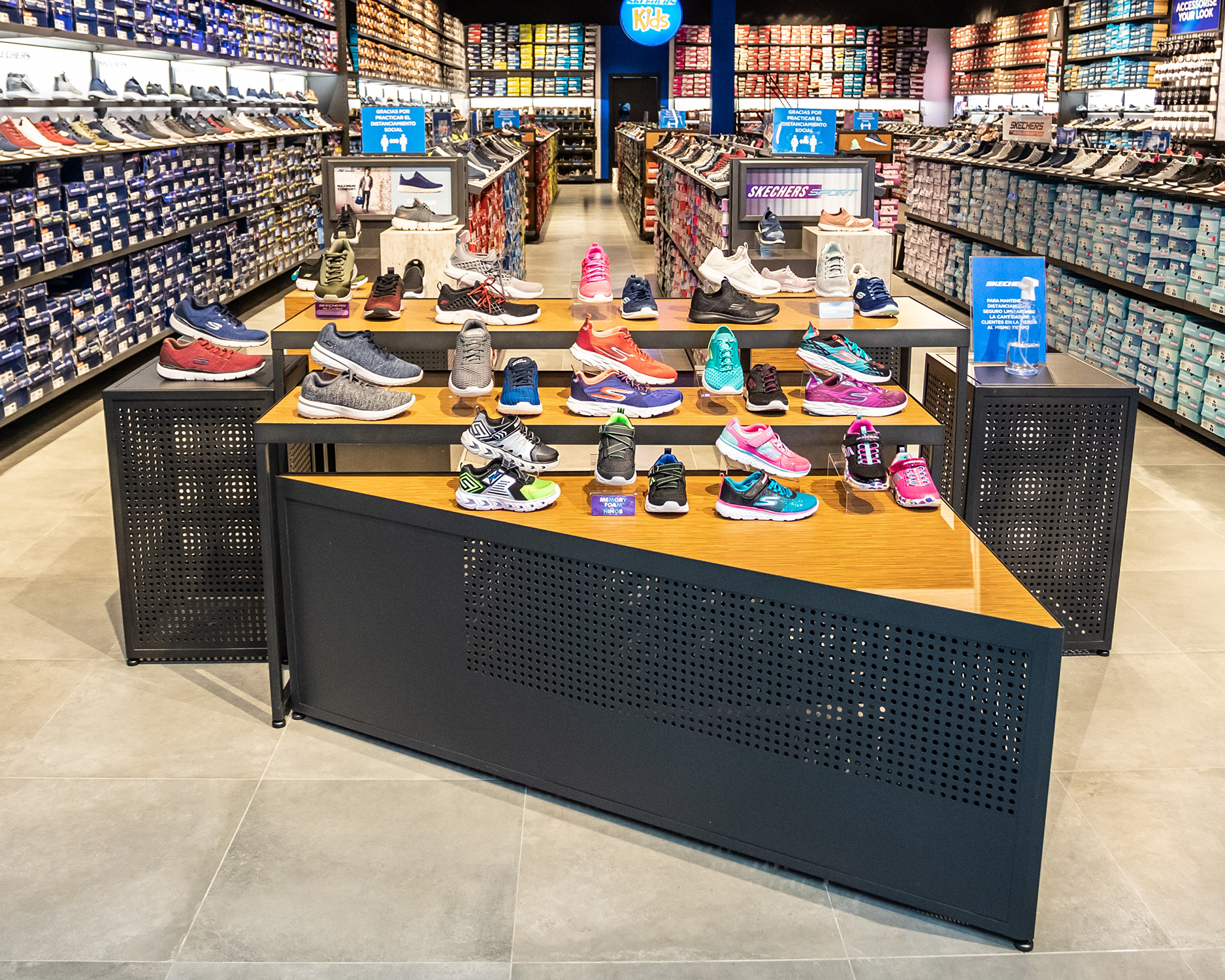 Skechers Store Design & Visual Merchandising - Shoe Display