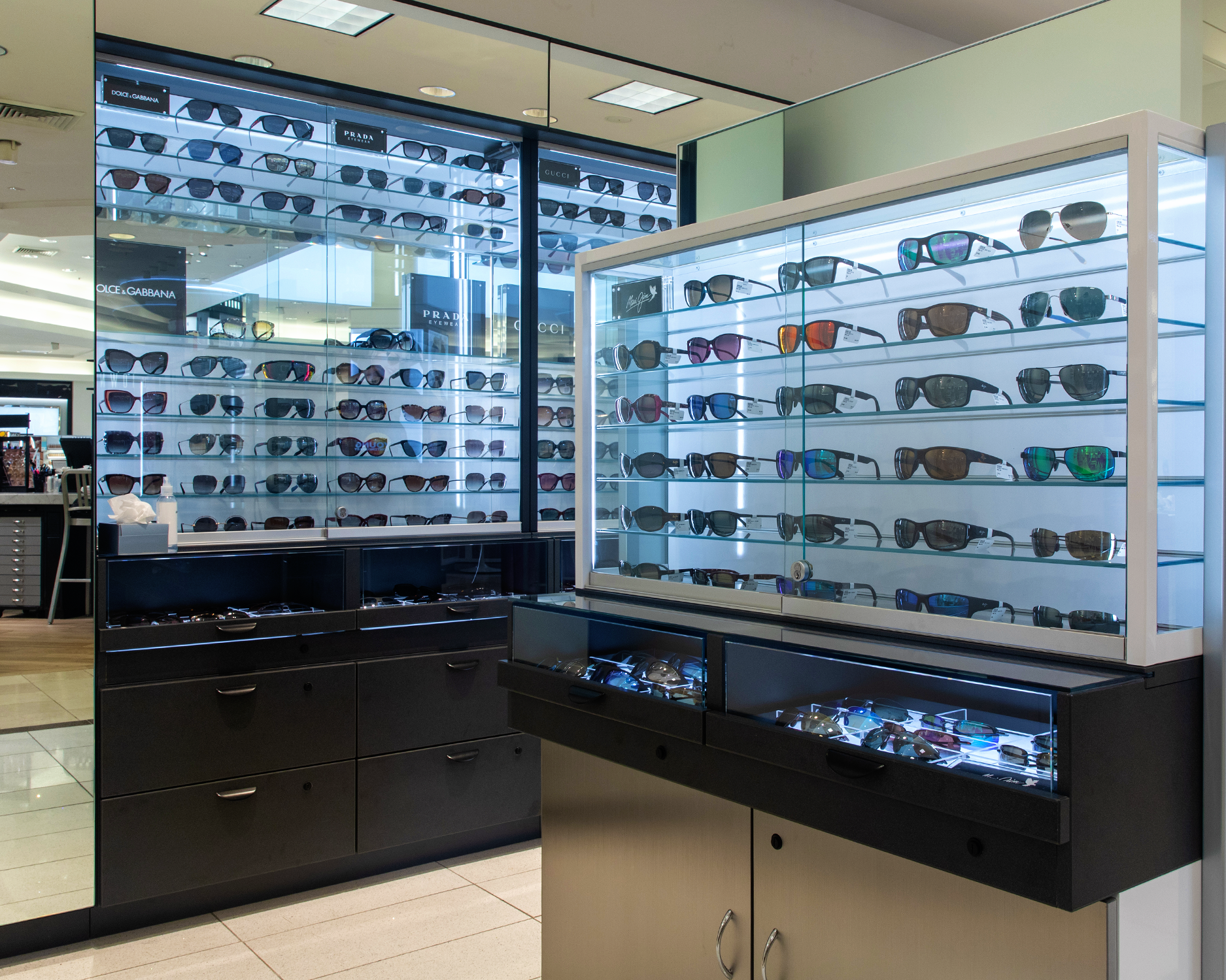 Custom Sunglasses Display Belk Store Design - Sunglasses Gondola Displays