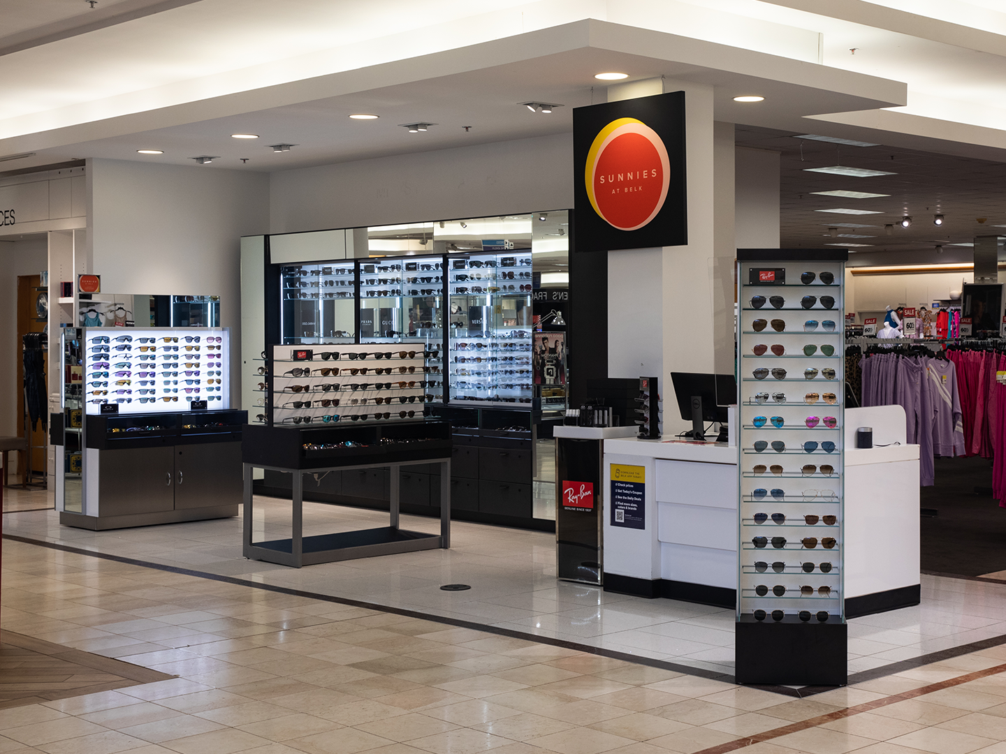 Belk Store Design - Sunglasses Gondola Displays - Sunglasses Display - Optical Display