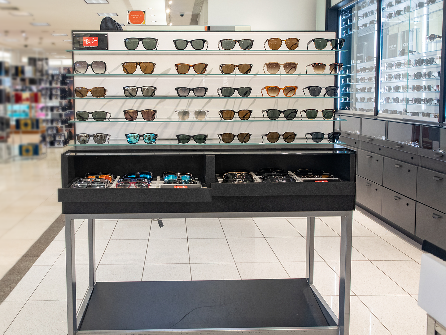 Belk Store Design - Sunglasses Gondola Displays - Sunglasses Display - Optical Display