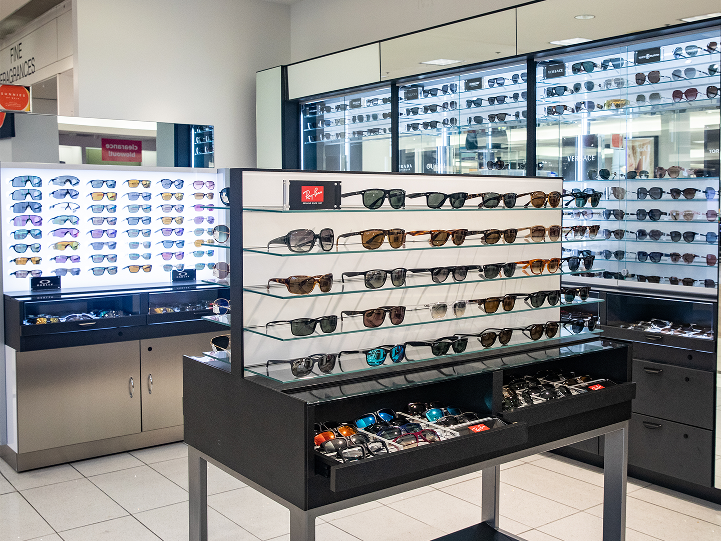 Belk Store Design - Sunglasses Gondola Displays - Sunglasses Display - Optical Display