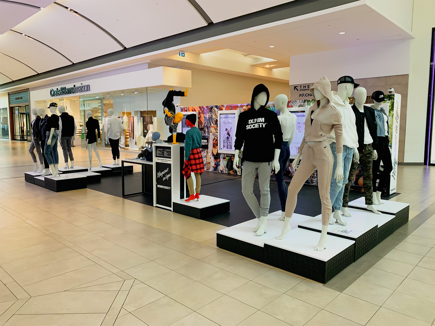 Denim Society - Addobox - Unmanned Kiosk for Online Shopping Pick-up - Mannequins