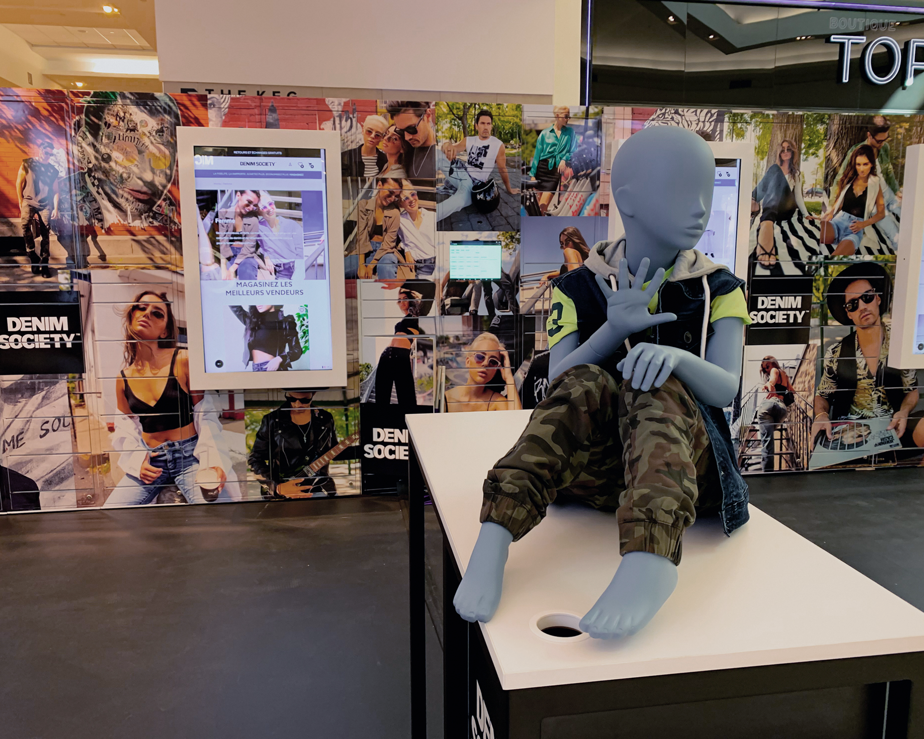 Unmanned Kiosk with Interactive Touch Screens for Denim Society Addobox Smart Locker - custom designed for Denim Society