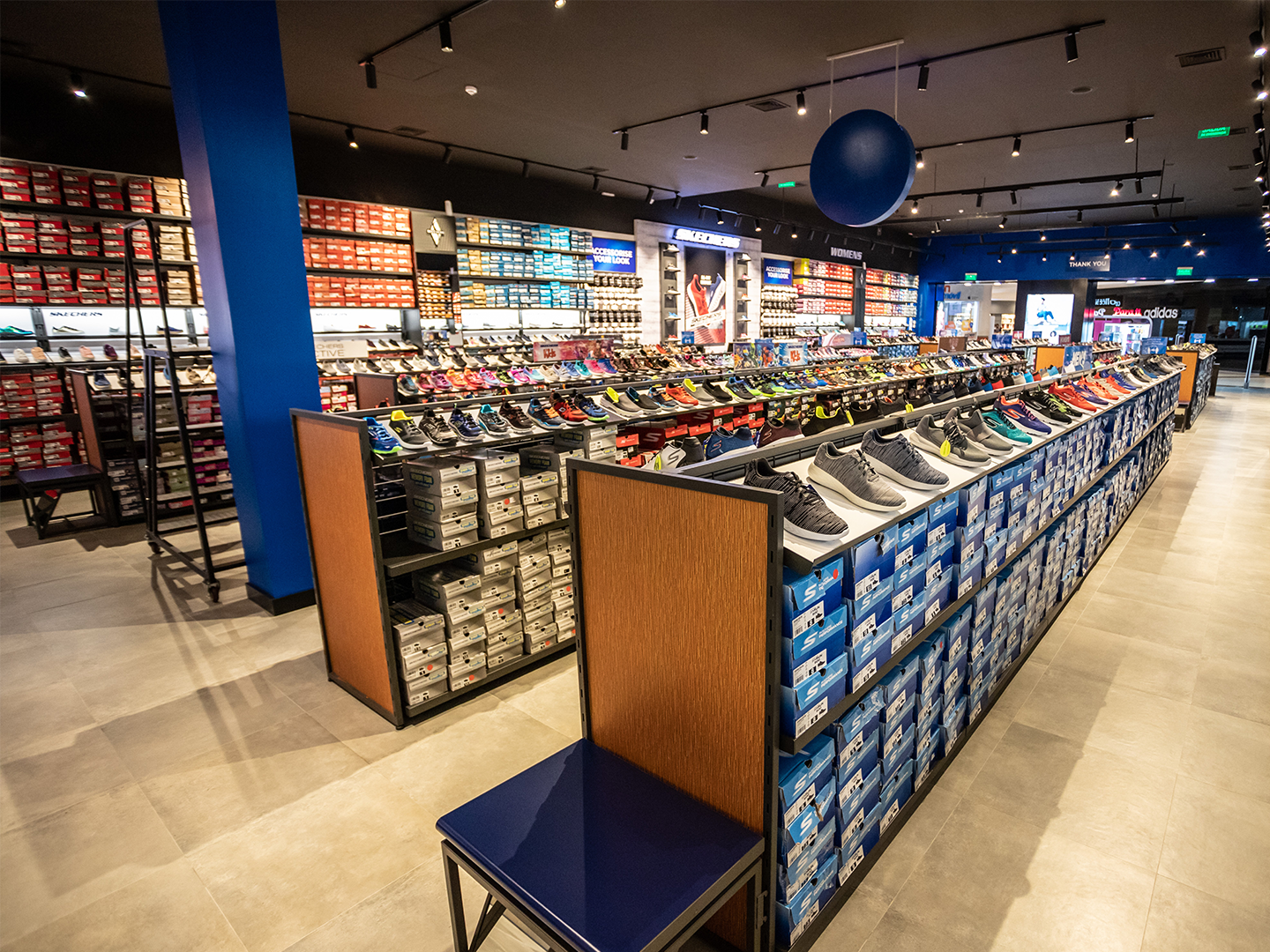 Skechers Store Design - Shoe Racks - Retail Shoe Display - Retail Fixtures - Custom Shoe Display