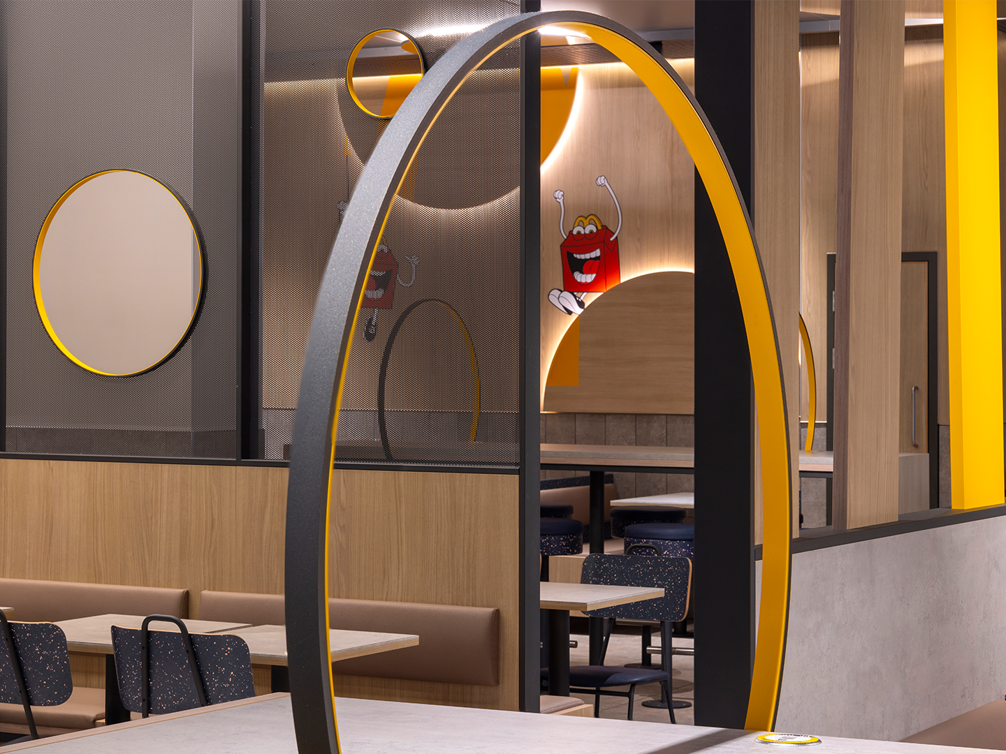 Restaurant Design - Custom Restaurant Furniture - McDonald's Luna - Custom Fixtures - Custom Furniture - Restaurant Industry